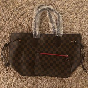 🌟BROWN CHECKERED TOTE BAG & POUCH🌟